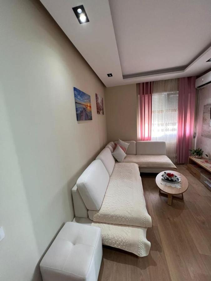 Soleil Apartment With Sunbed & Umbrella Avlonya Dış mekan fotoğraf